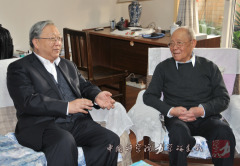 2011年路甬祥院长亲切看望郑哲敏院士