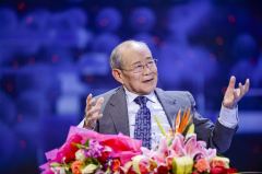 2013年1月《影响——对话2012年度国家最高科学技术奖获得者》录制现场一（来源：央视网）